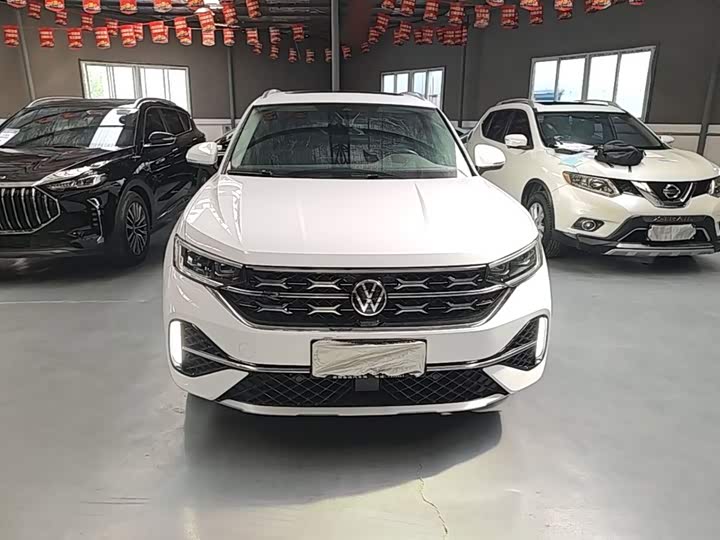 Volkswagen Tayron X, 2023 — фото 3 из 9