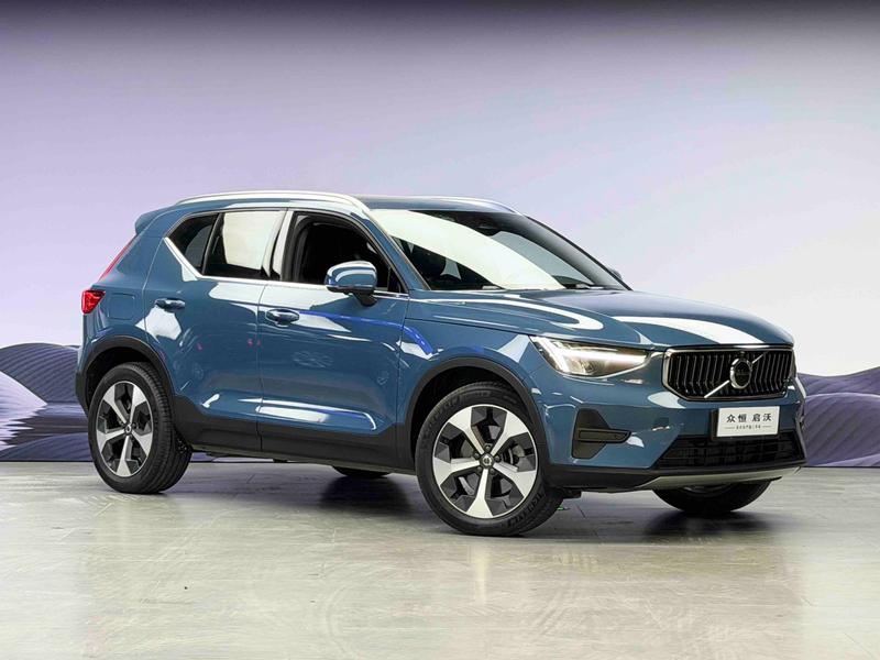 Volvo XC40, 2023 — фото 3 из 12