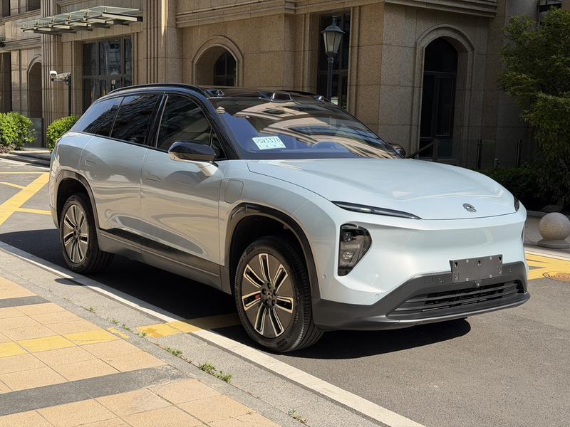 Nio ES7, 2022 — фото 3 из 12