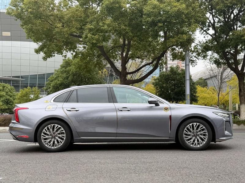 Hongqi H5, 2022 — фото 7 из 12
