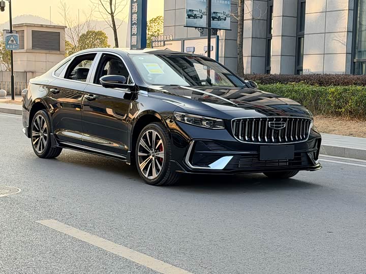 Geely Preface, 2025 — фото 3 из 9