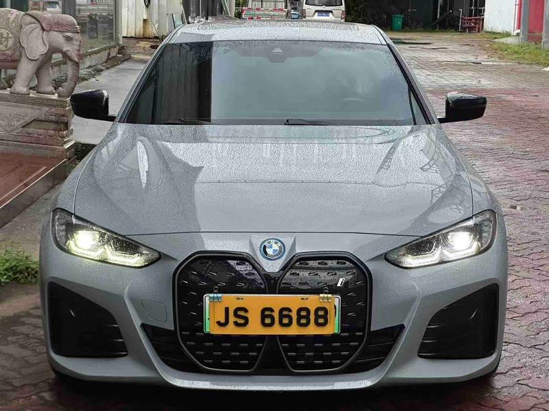 BMW i4, 2023 — фото 2 из 10