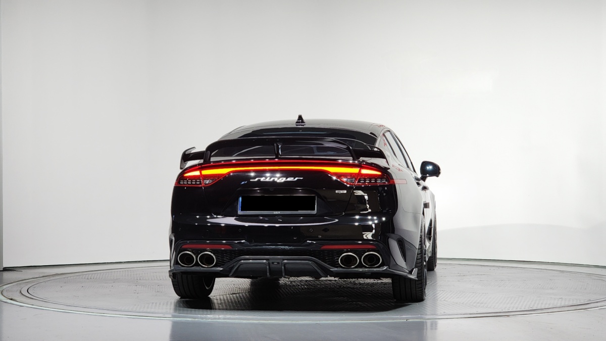 Kia Stinger, 2022 — фото 4 из 12