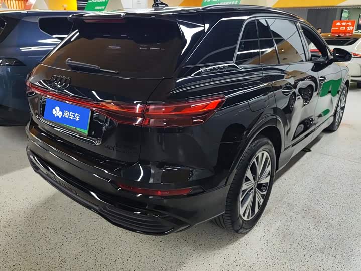 Audi Q5 e-tron, 2023 — фото 3 из 9