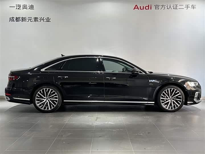 Audi A8, 2024 — фото 3 из 9