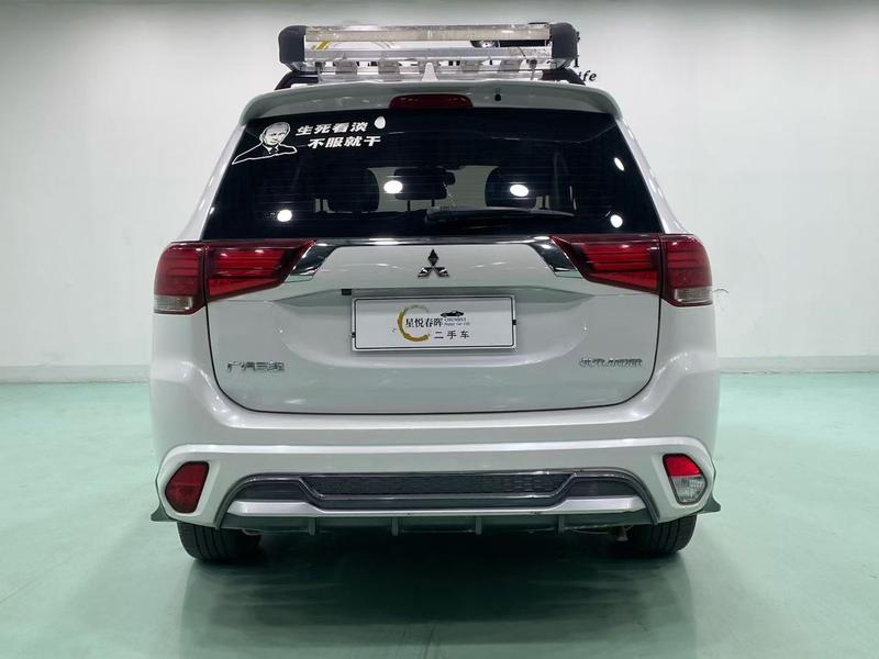 Mitsubishi Outlander, 2021 — фото 5 из 10
