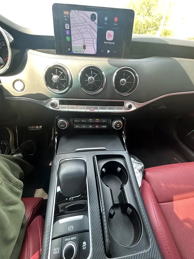 Kia Stinger, 2022 — фото 9 из 10