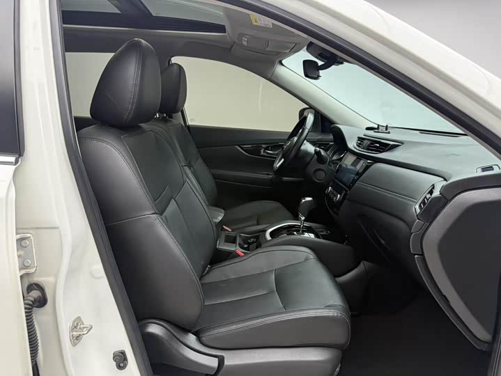 Nissan X-Trail, 2023 — фото 8 из 9