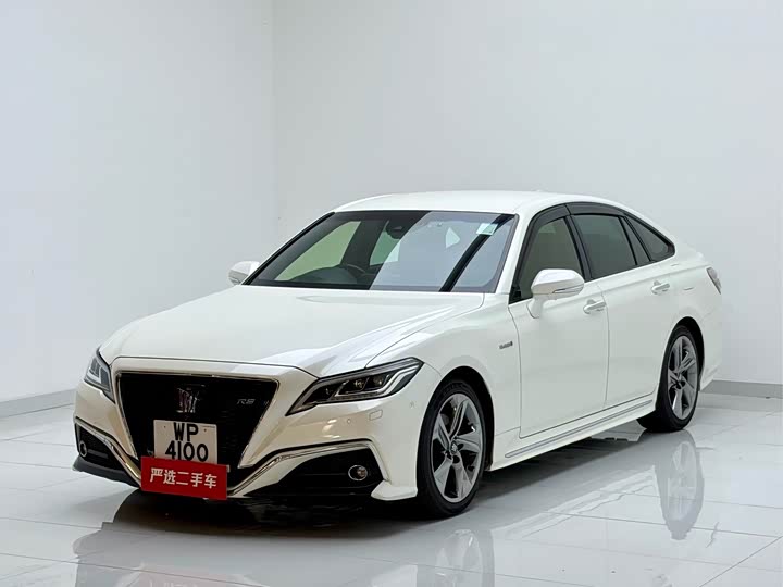 Toyota Crown Sedan, 2025 — купить в Туле под ключ