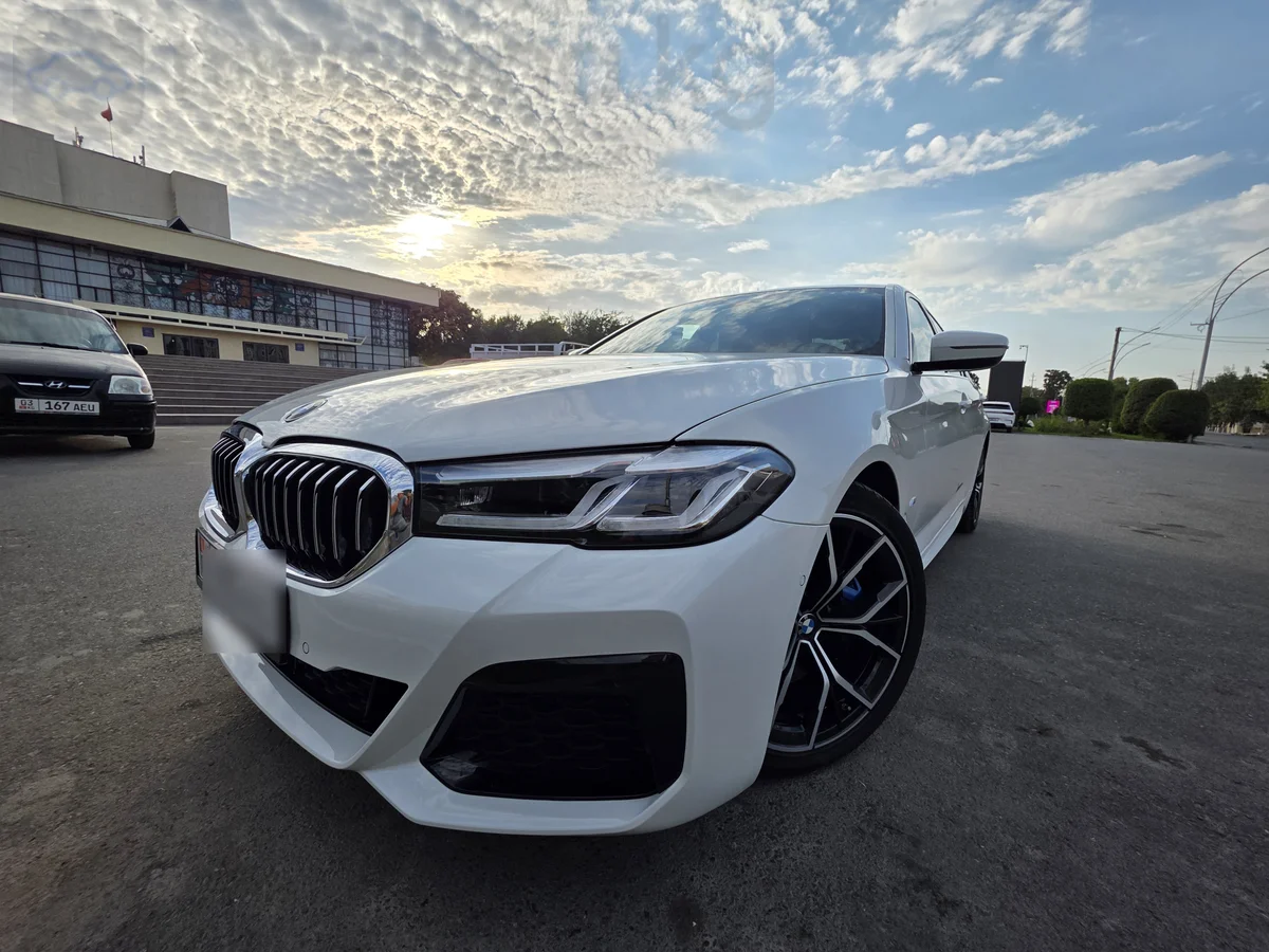 BMW 5 Serii, 2022 — фото 2 из 12