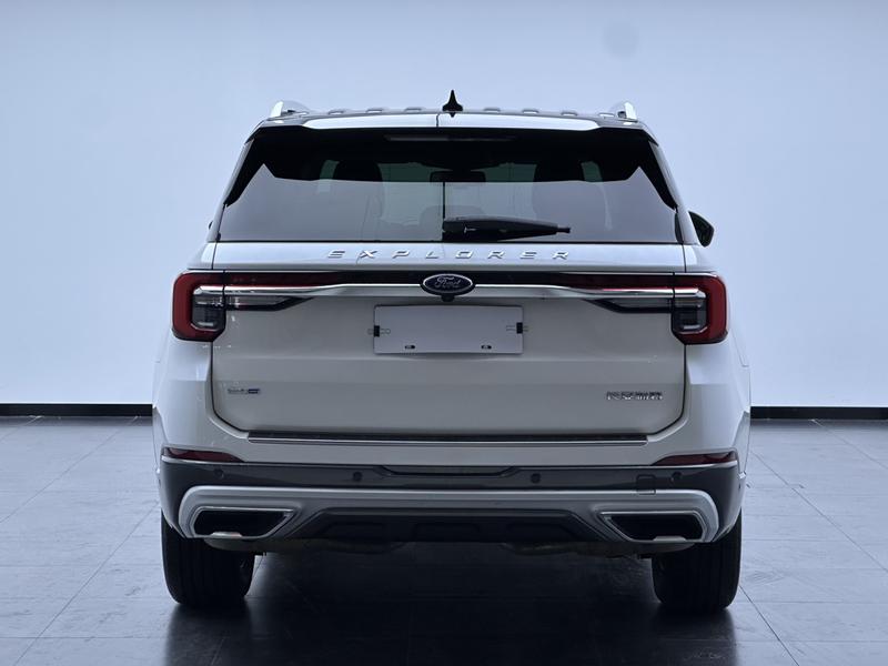 Ford Explorer, 2023 — фото 5 из 12