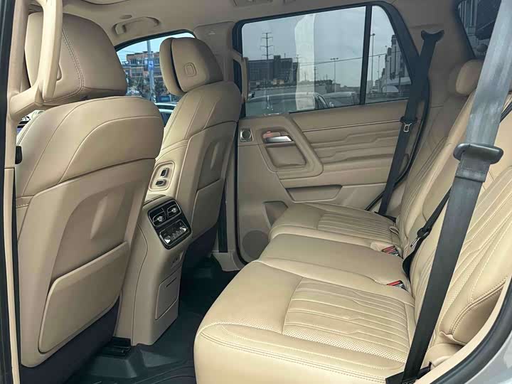 BAIC Beijing BJ60 Hybrid, 2024 — фото 7 из 9