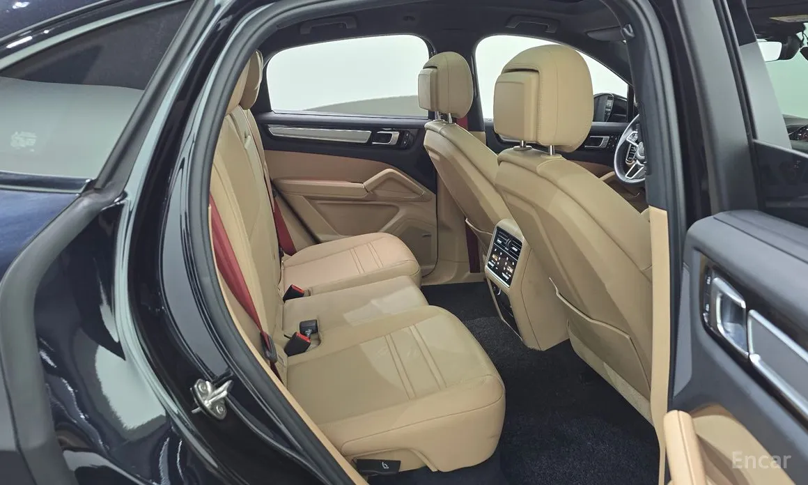 Porsche Cayenne, 2022 — фото 12 из 12