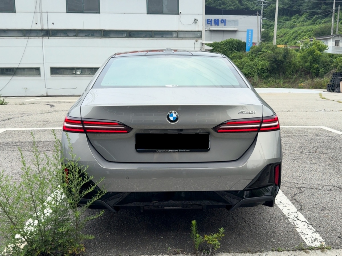 BMW 5 Series, 2025 — фото 5 из 12