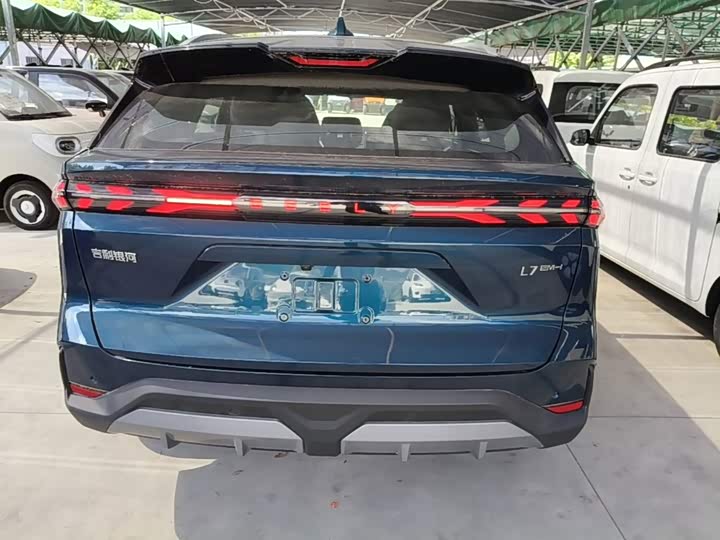 Geely Galaxy L7, 2026 — фото 6 из 9