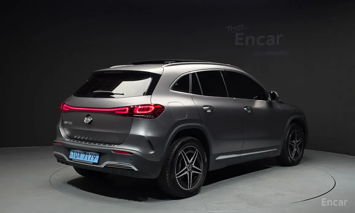 Mercedes-Benz EQA, 2022 — фото 2 из 12