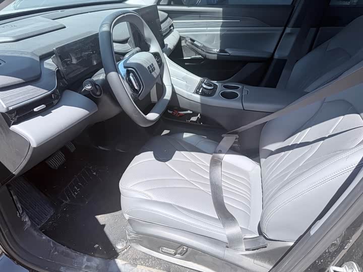 Geely Galaxy L6, 2024 — фото 4 из 9