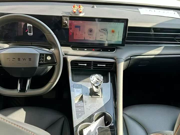 Roewe RX5, 2022 — фото 5 из 7