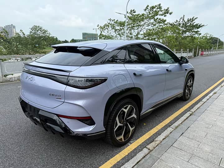 BYD Sea Lion 07 EV, 2025 — фото 6 из 9