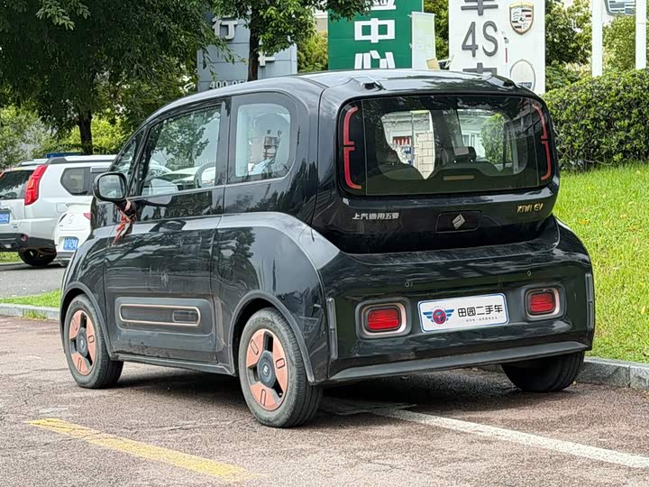 Baojun KiWi EV, 2022 — фото 4 из 9