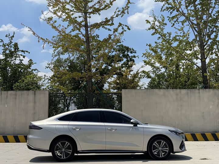 Geely Galaxy Starshine 6, 2025 — фото 4 из 9