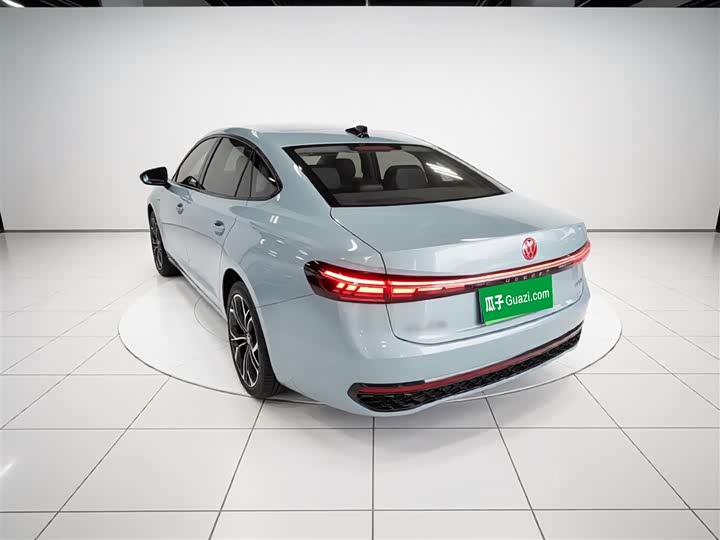 Volkswagen Passat, 2025 — фото 5 из 9