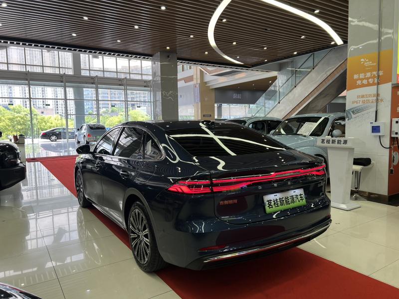 Geely Galaxy A7, 2025 — фото 5 из 12