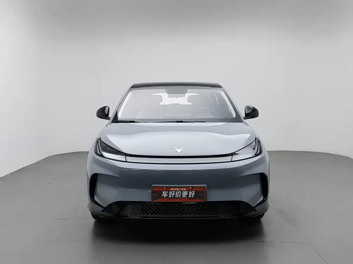 BAIC Arcfox T1, 2025 — фото 3 из 9