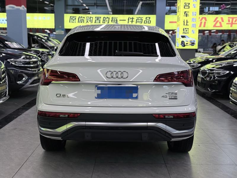 Audi Q5L Sportback, 2021 — фото 5 из 10