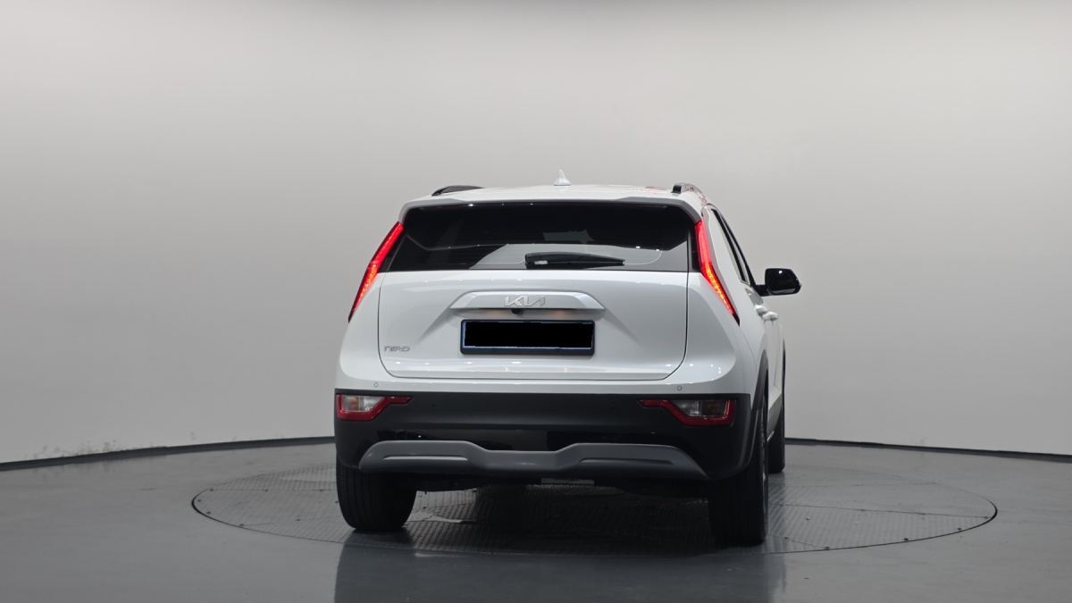 Kia Niro, 2022 — фото 4 из 12