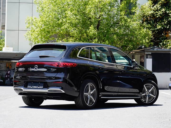 Mercedes-Benz EQS SUV, 2026 — фото 4 из 9