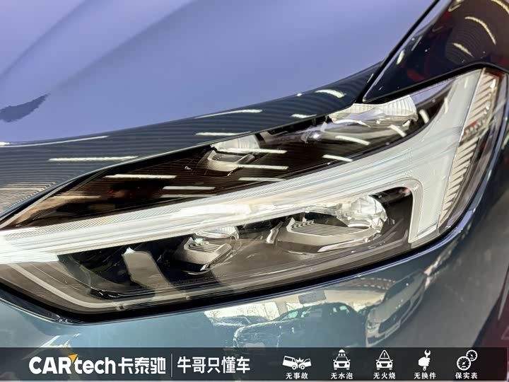 Volvo XC60 Hybrid, 2024 — фото 6 из 9