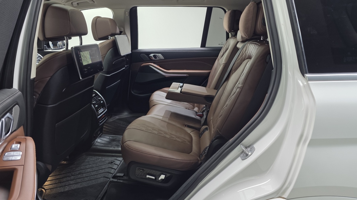 BMW X7, 2022 — фото 11 из 12