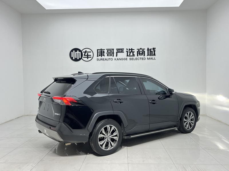 Toyota RAV4, 2023 — фото 6 из 12