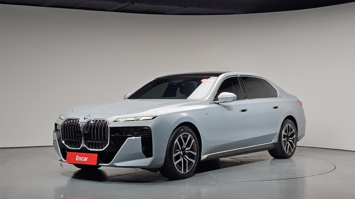 BMW 7 Series, 2023 — фото 10 из 12