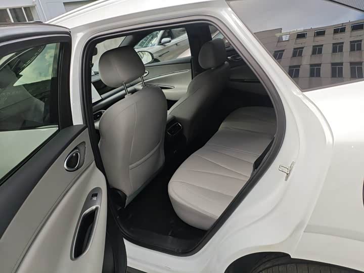 BYD Sea Lion 06 Hybrid/EV, 2025 — фото 6 из 9
