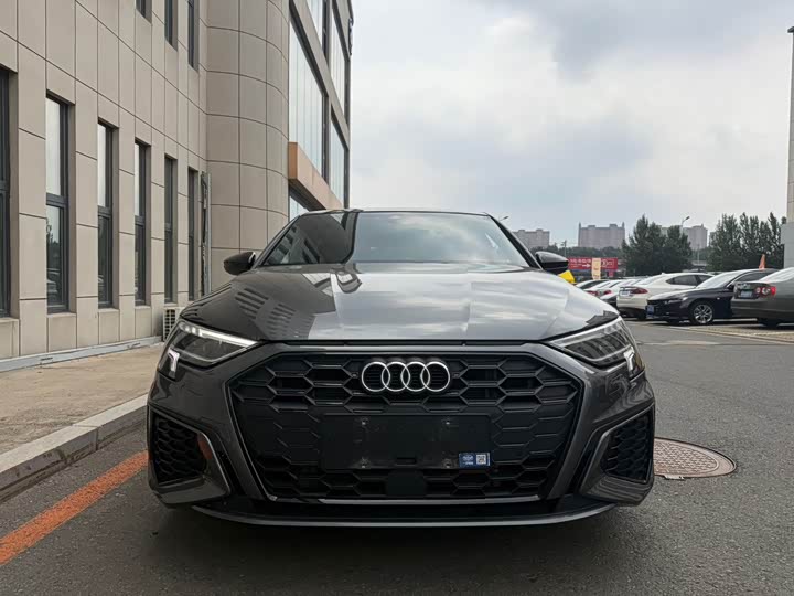 Audi A3, 2023 — фото 2 из 9