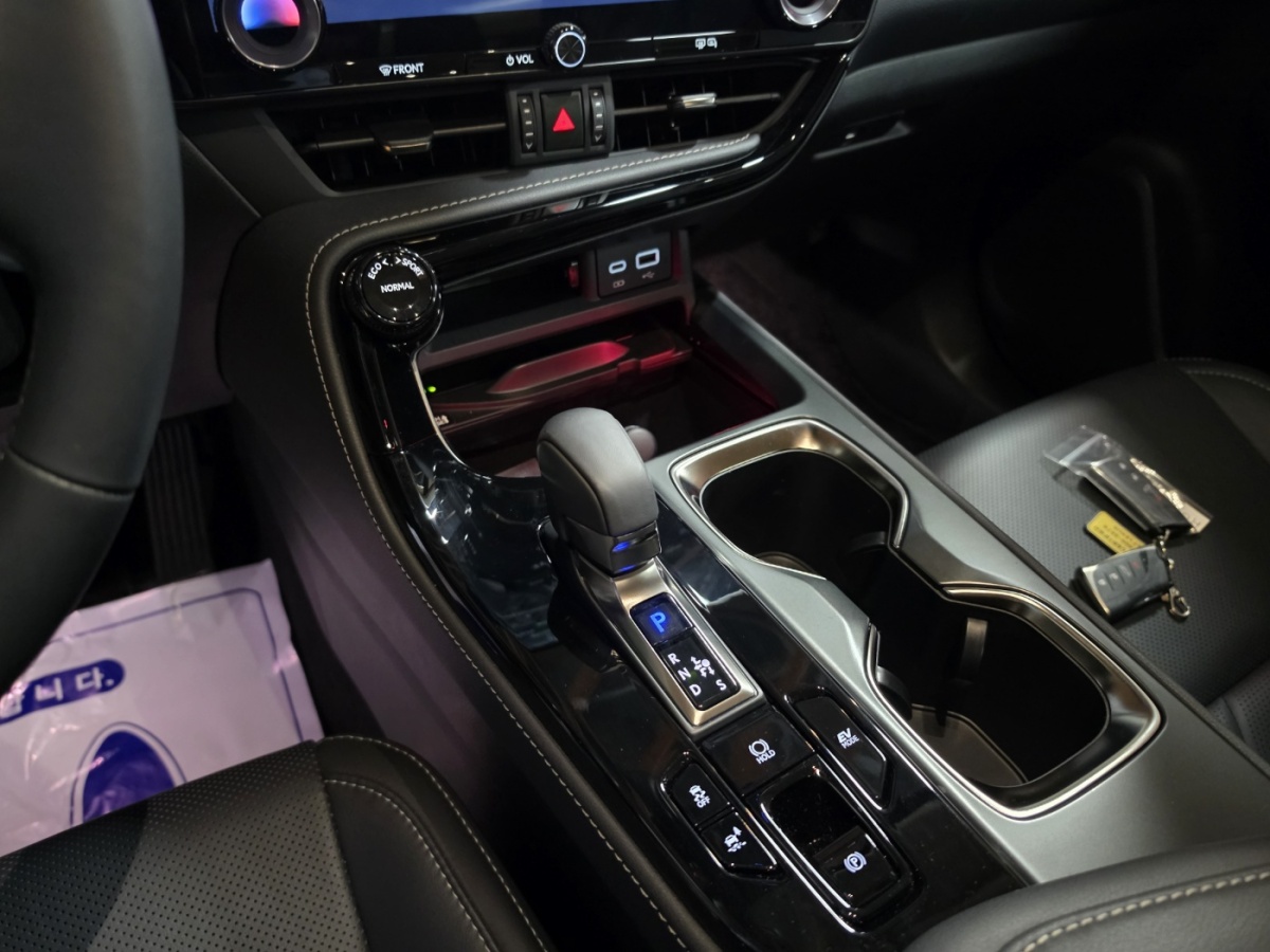 Lexus NX, 2025 — фото 9 из 12