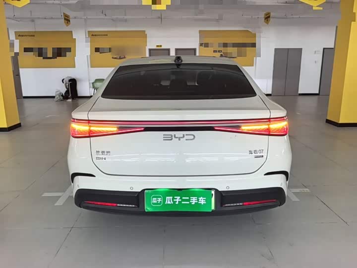 BYD Seal 07 DM-i Hybrid, 2025 — фото 6 из 9