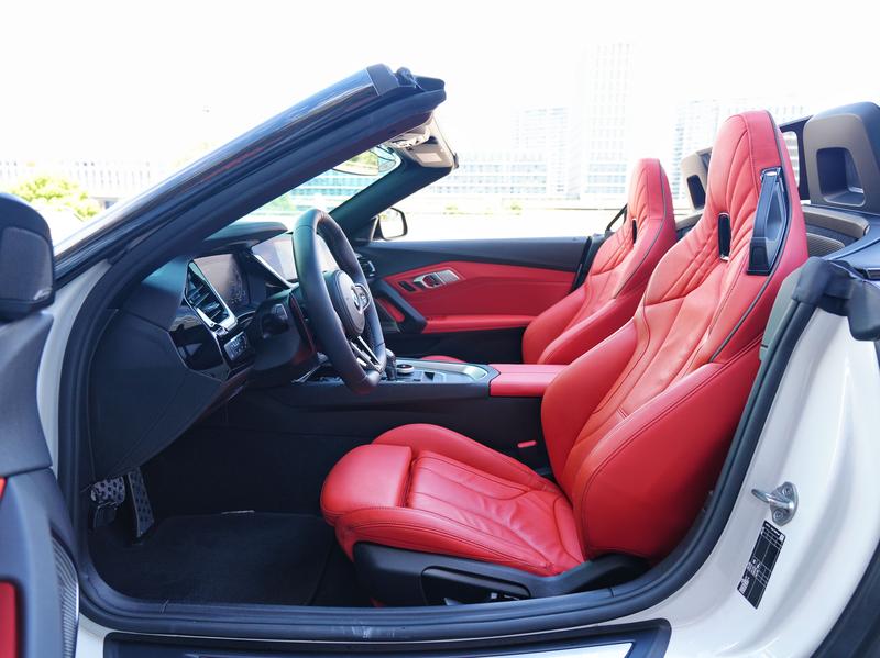 BMW Z4, 2023 — фото 8 из 9