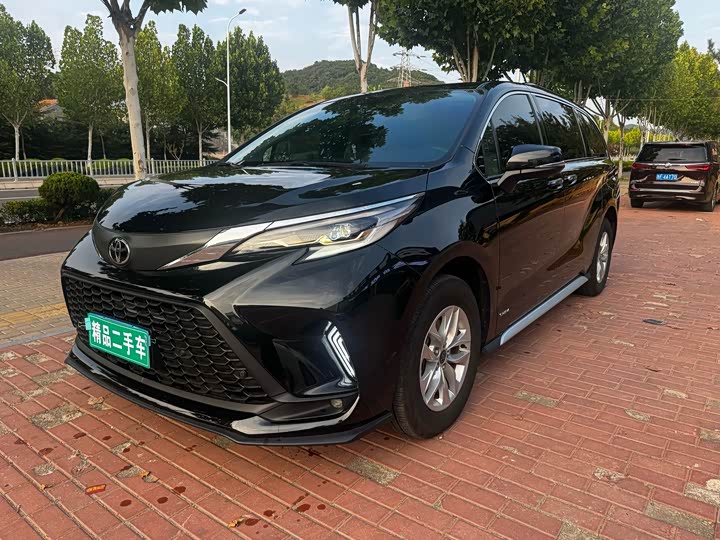 Toyota Granvia, 2024 — купить в Саратове под ключ
