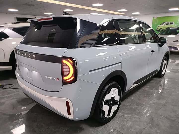 BAIC Arcfox Kaola S, 2024 — фото 6 из 9