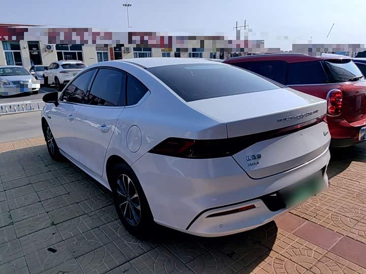 BYD Qin Plus, 2023 — фото 5 из 9
