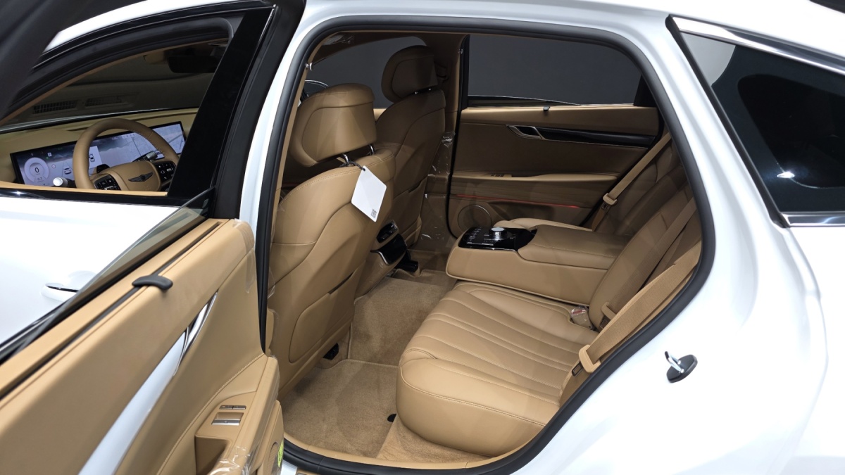 Genesis G80, 2025 — фото 11 из 12