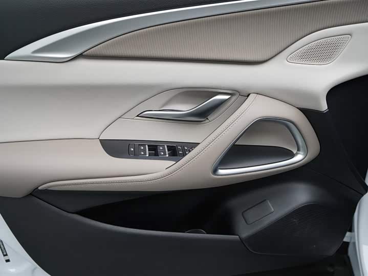 BYD Song Pro Hybrid, 2025 — фото 5 из 9