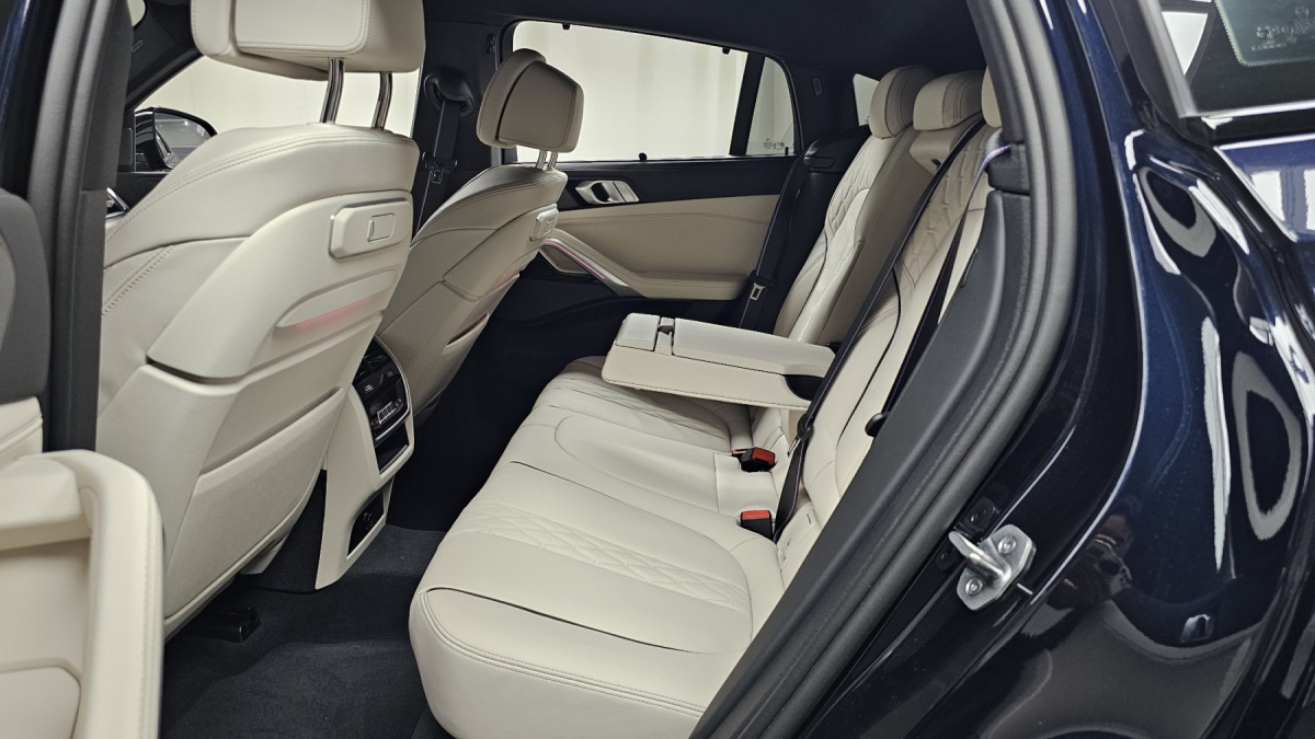 BMW X6, 2025 — фото 12 из 12
