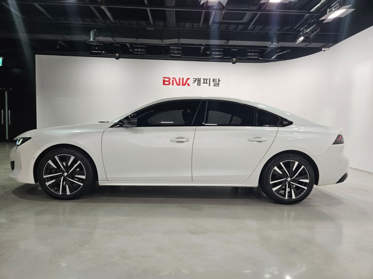 Peugeot 508, 2022 — фото 8 из 12