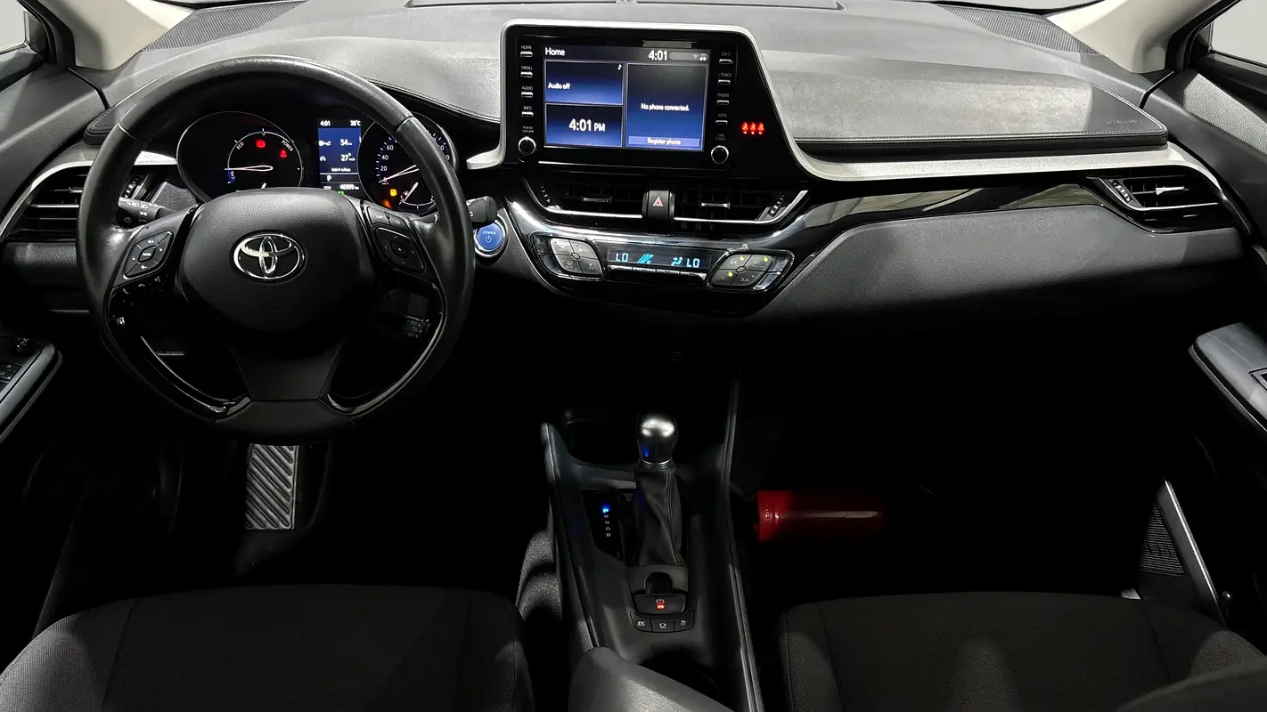 Toyota C-HR, 2023 — фото 7 из 10