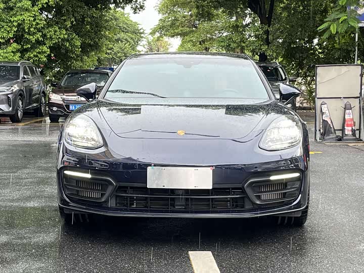 Porsche Panamera, 2022 — фото 2 из 9