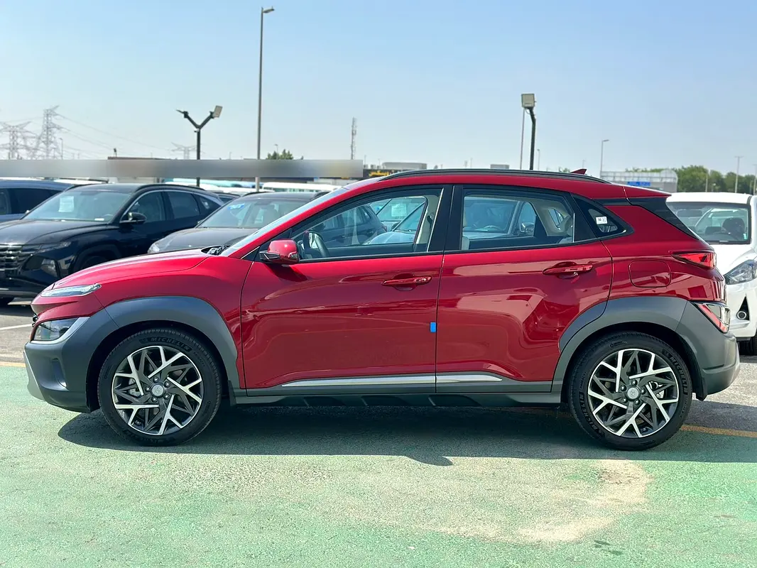 Hyundai Kona, 2023 — фото 3 из 10